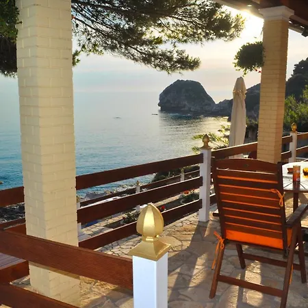 Villa Renata On Dechoumenes Beach - Agios Gordios, Corfu * Agios Gordios (Corfu)